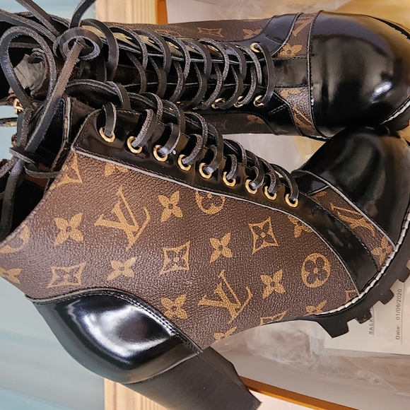 Women's Designer Lace-Up Boots - Black and Brown - Picture 1 of 7